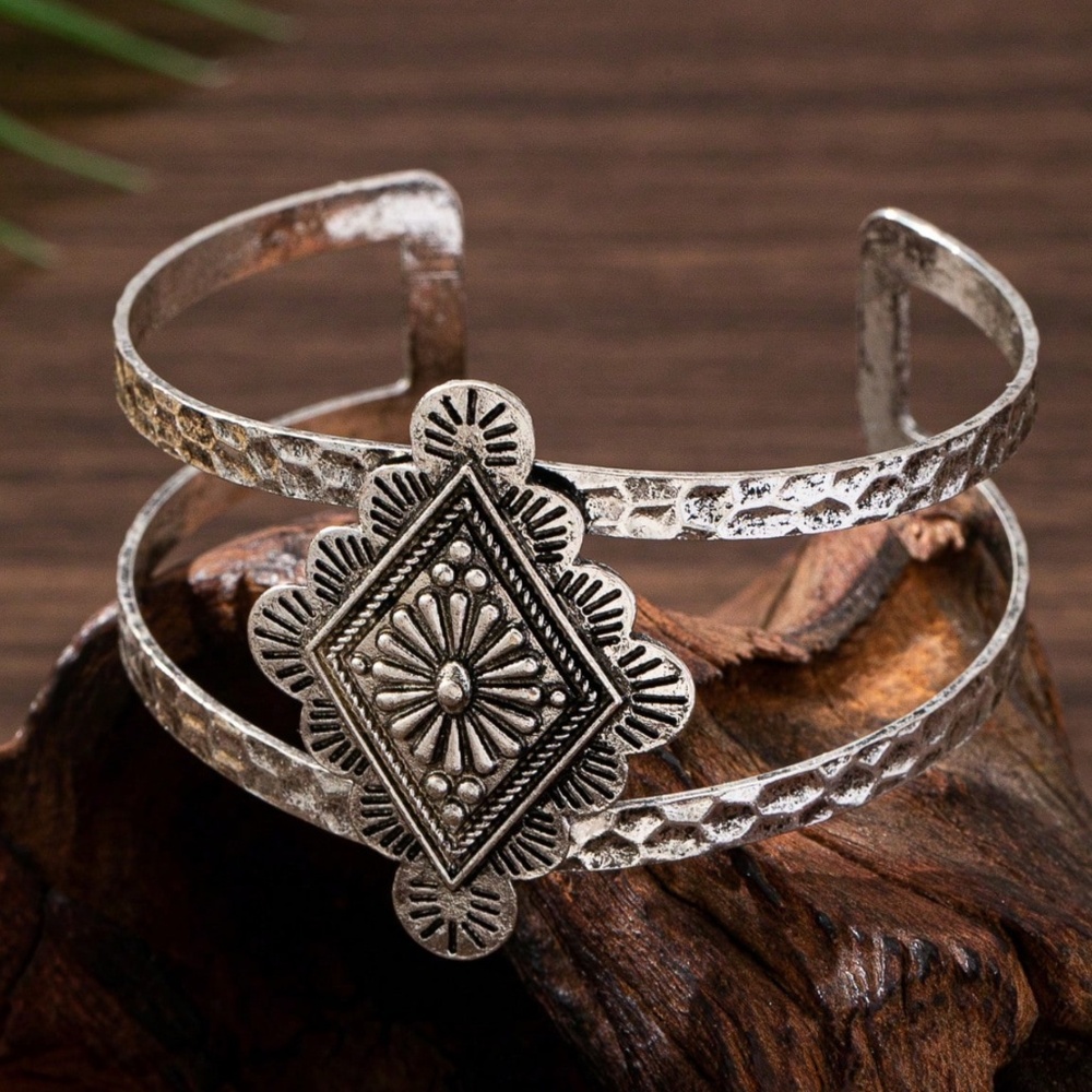 Boho Antique Silver Tone Western Adjustable Cuff - Picture 3 of 4